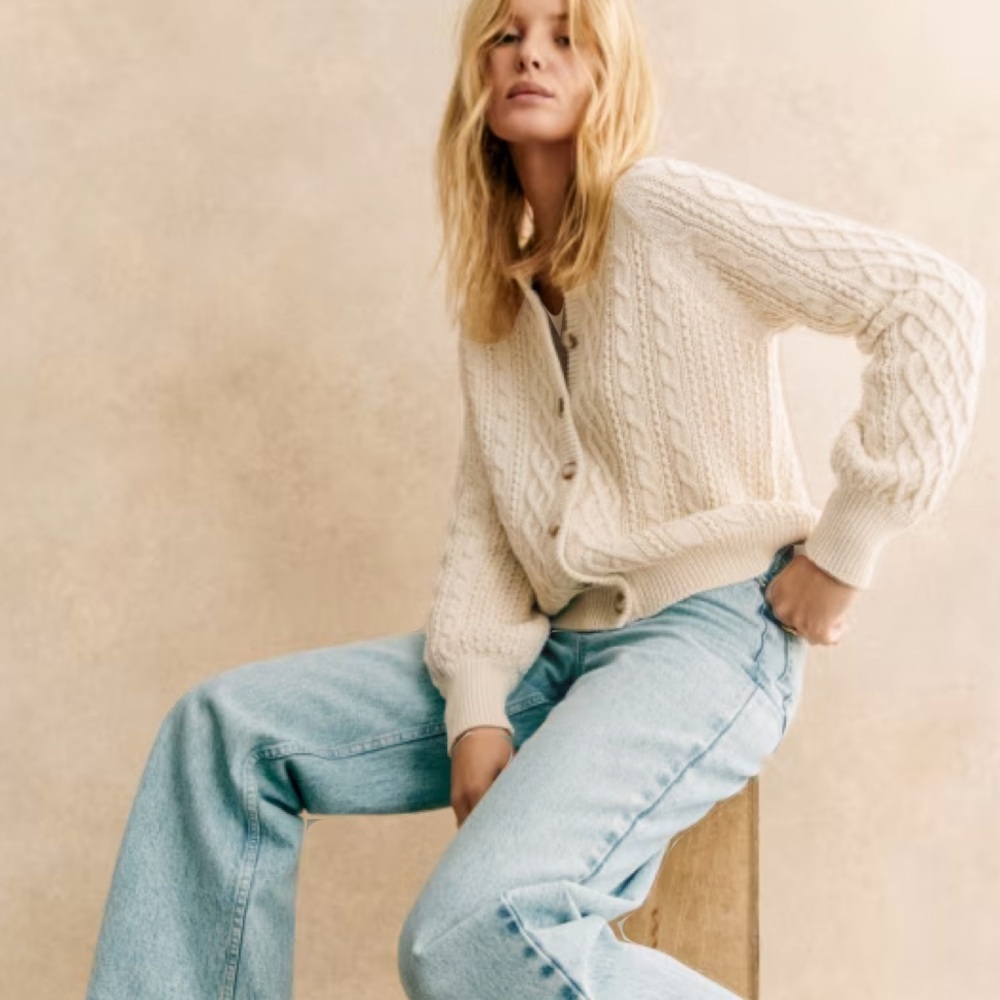 Andie Cardigan Sezane in Crème